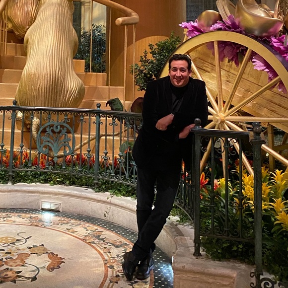 Meet your Posher, Frank - Picture 1 of 1